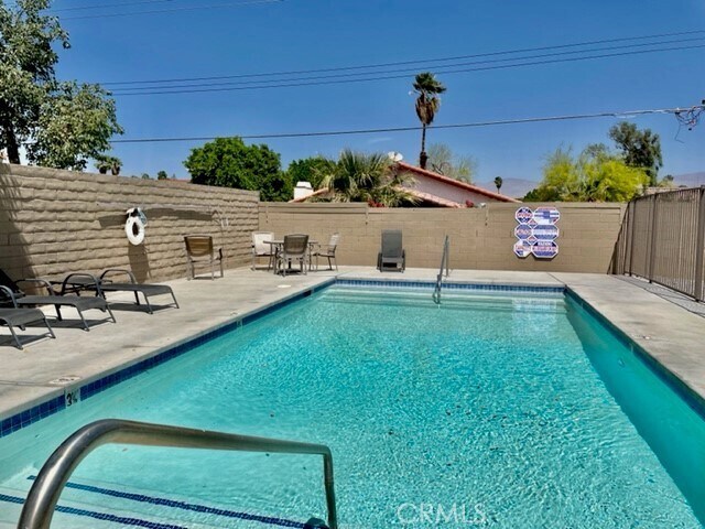Primary Photo - 79380 Ave 42