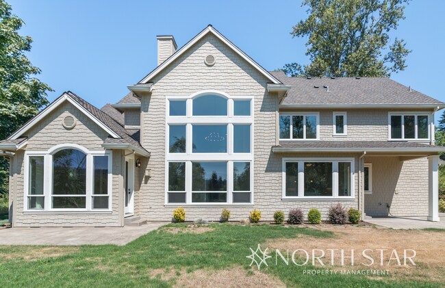 Building Photo - Executive Custom Home with River View on Acreage in West Linn