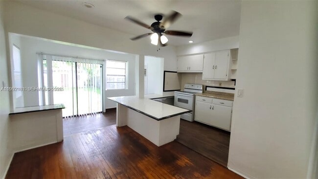 Building Photo - 2322 Wilson St