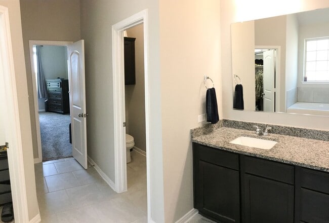 Building Photo - 3948 Aransas Dr