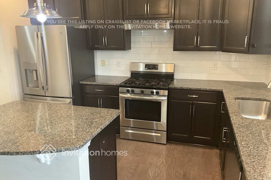 Building Photo - 7532 Poplar Meadow Ln