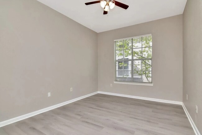 Building Photo - Charming 1BR with Natural Light