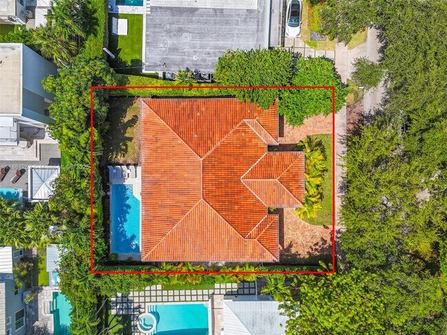 Building Photo - 340 Woodcrest Rd