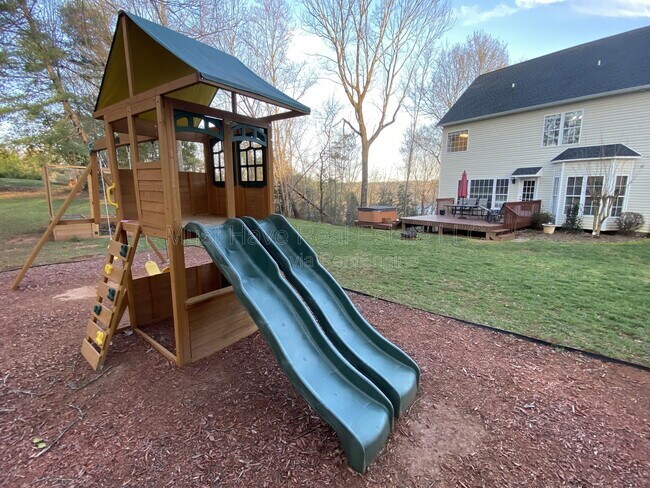 Building Photo - 5700 Crown Terrace