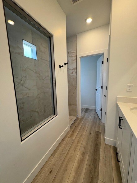 Building Photo - 6134 Red Sand Ln