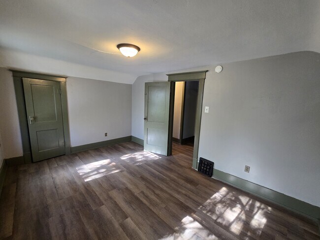 Building Photo - 1125 Ackermant St