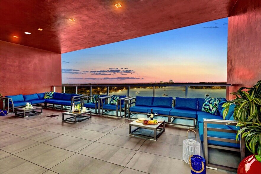 Building Photo - 777 N Ocean Dr