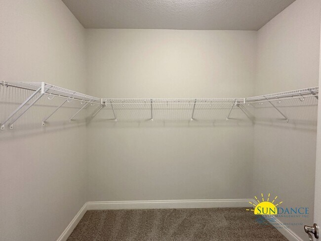 Building Photo - 2542 Lovewood Dr