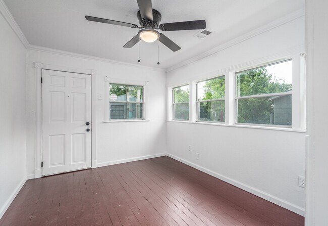 Building Photo - 3419 Elser St