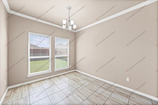 Building Photo - 3 Bedroom- 2 Bathroom in Hills of Westwood