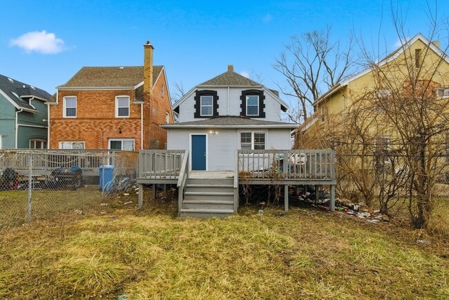 Building Photo - 8824 S Wabash Ave