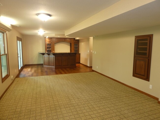 Building Photo - Beautiful home off Chapel Hill Rd