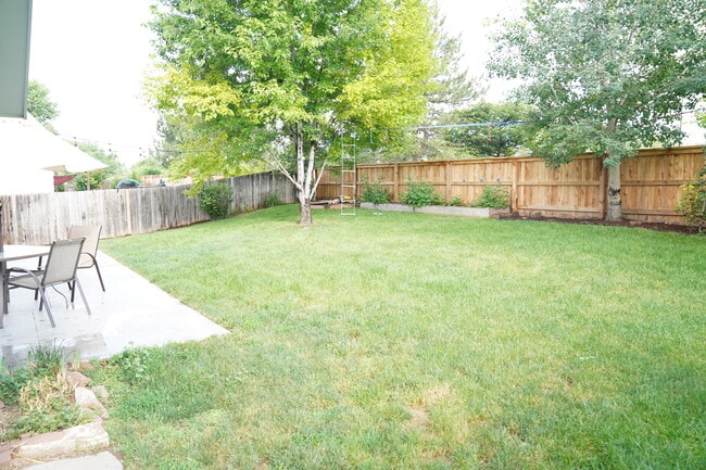 Building Photo - 381 Tynan Dr