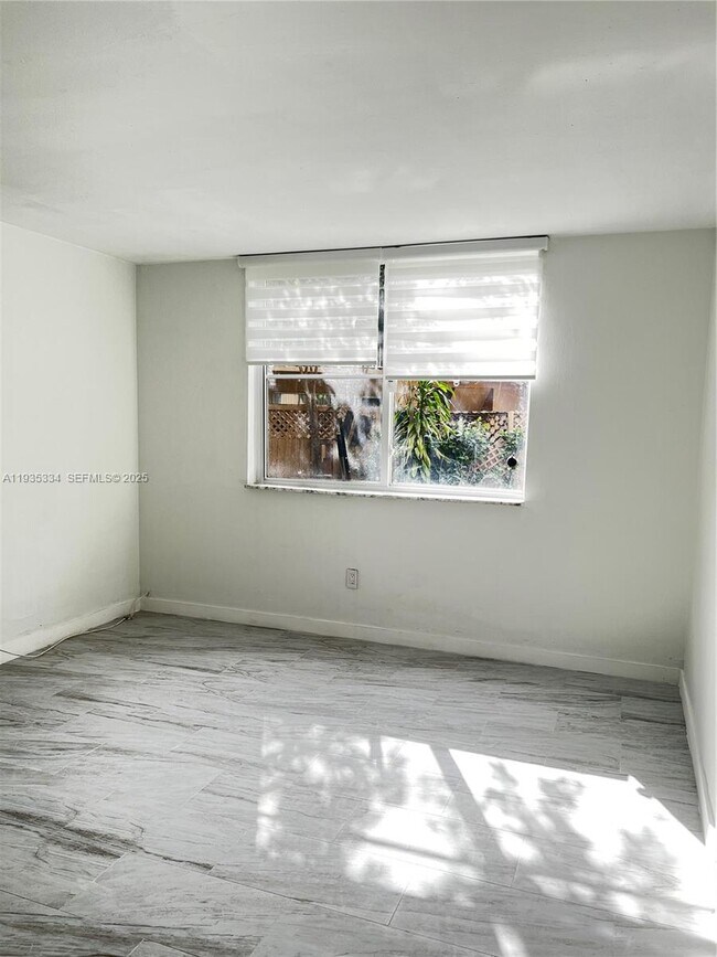 Building Photo - 4470 NW 79th Ave