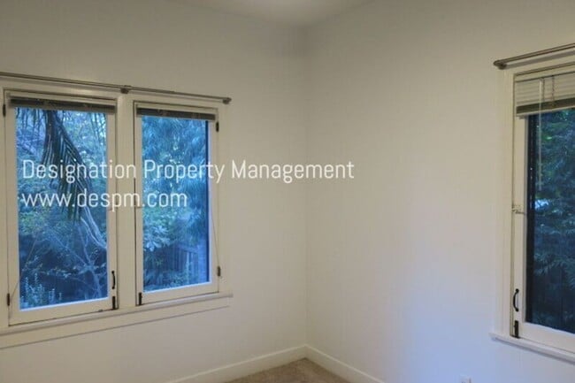 Building Photo - 1761 3/4-1764 Griffith Park Blvd