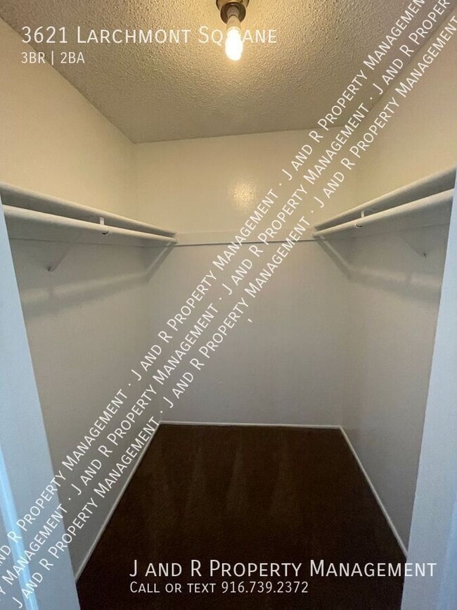 Building Photo - 3621 Larchmont Square Ln