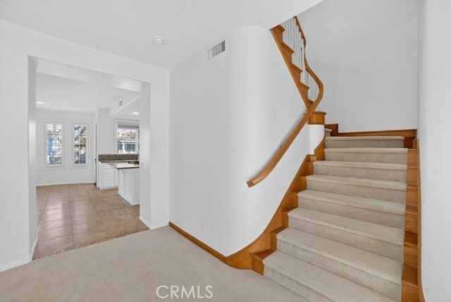 Building Photo - 3 Chandon