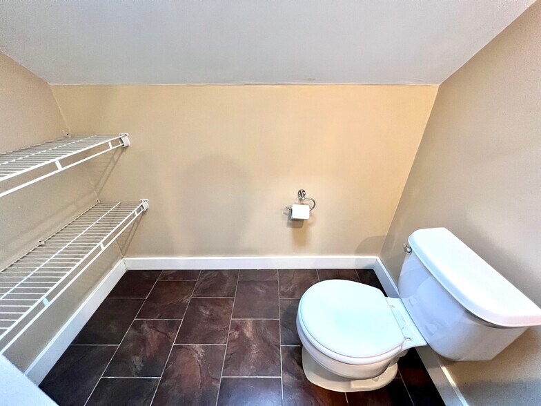 Building Photo - 32 Fairmont Ave