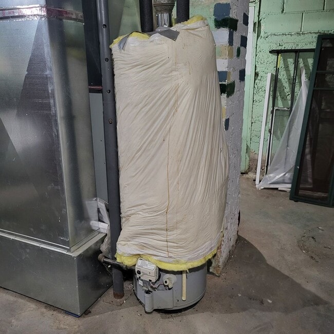 Building Photo - BEAUTIFUL 4 BEDROOM HOME NEAR DOWNTOWN CADILLAC