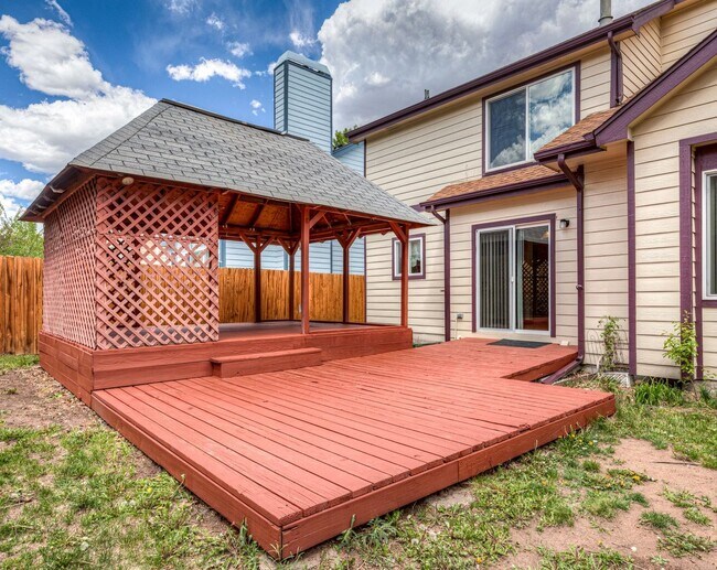 Building Photo - Westside Home in Mt Shadows in D20
