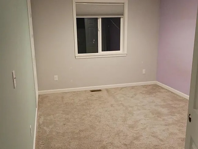 Building Photo - 4BR, 2.5BA home in Shoreline