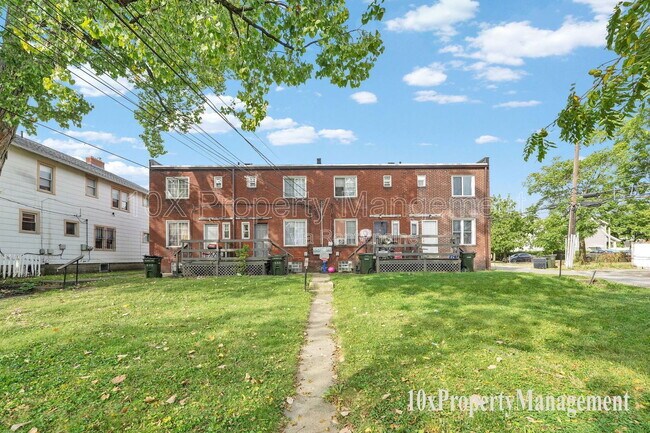 Building Photo - 530 S Terrace Ave