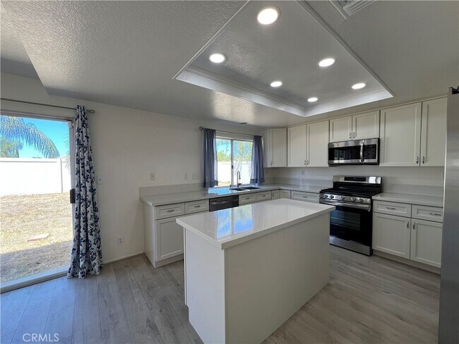 Building Photo - 9251 Middlefield Dr