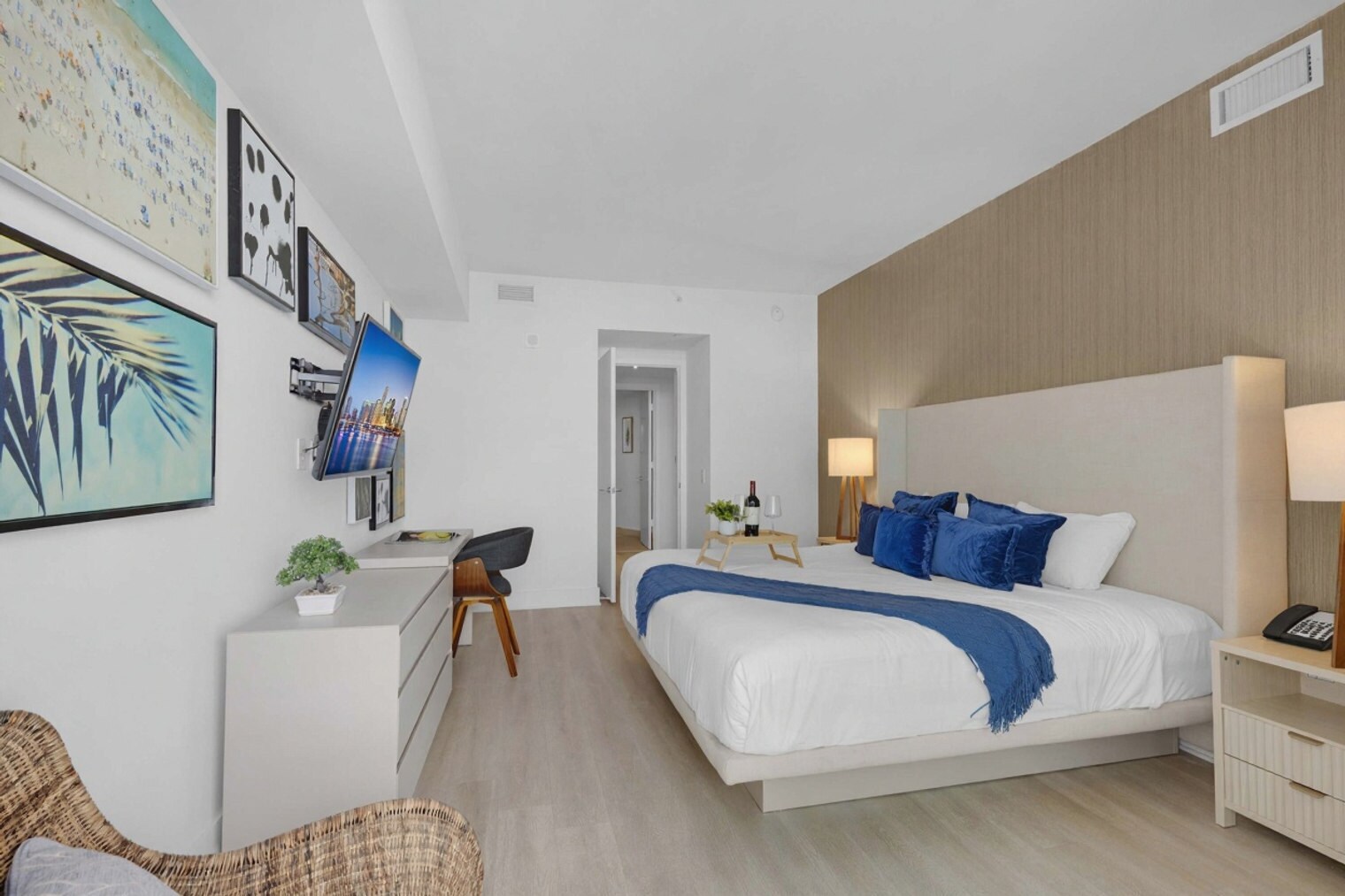 Building Photo - 4111 S Ocean Dr
