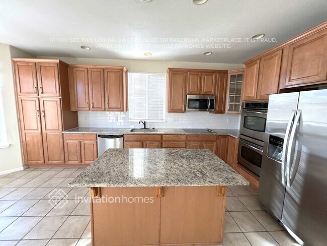 Building Photo - 16414 E 117th Ave