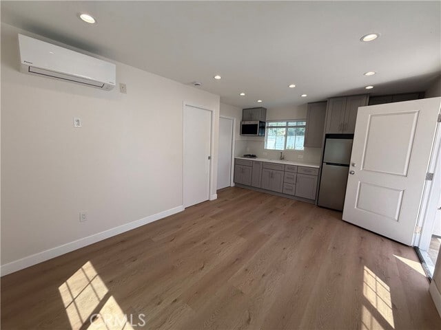 Building Photo - 2051 S Garnsey St