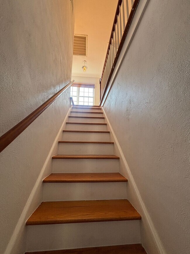 Building Photo - 3479 Overbrook Dr