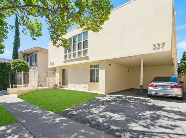 Building Photo - 337 Rexford Dr