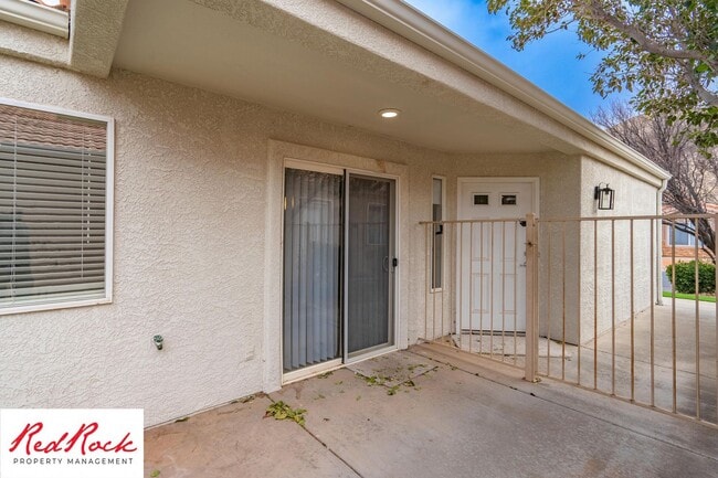 Building Photo - 3 Bedroom Home in Hurricane with Community Pool