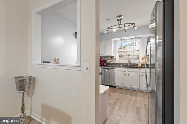 Building Photo - 10529 Reed's Landing Cir