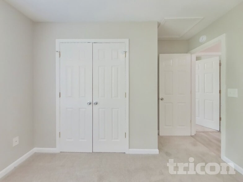 Building Photo - 225 Lossie Ln