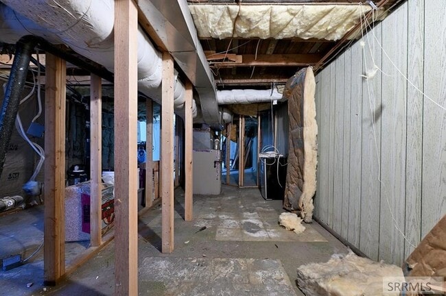 Building Photo - 425 2nd St