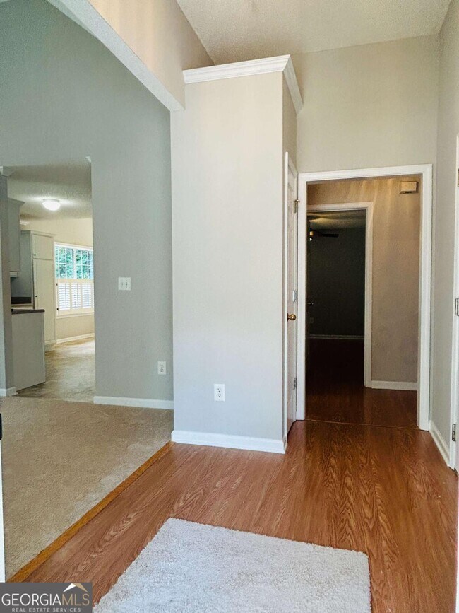 Building Photo - 61 Riva Ridge Ln