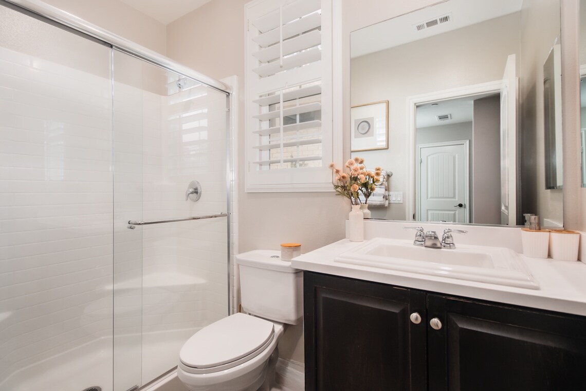 Downstairs Bathroom - 29048 W Hills Dr