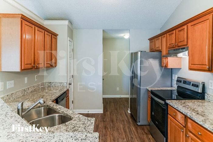 Building Photo - 7113 Spanglers Spring Way