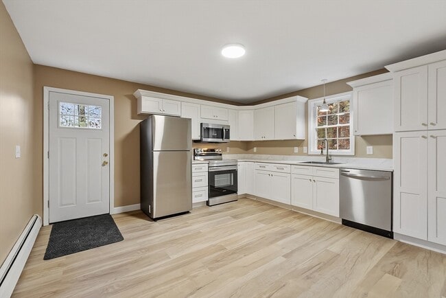 Building Photo - 72 Patterson Rd