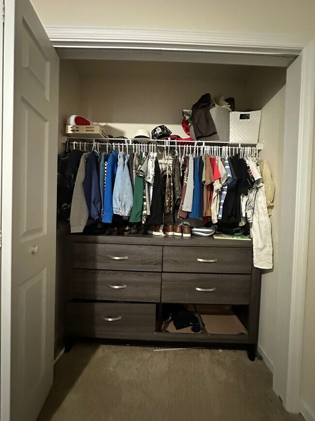 Building Photo - 101 Spain Dr