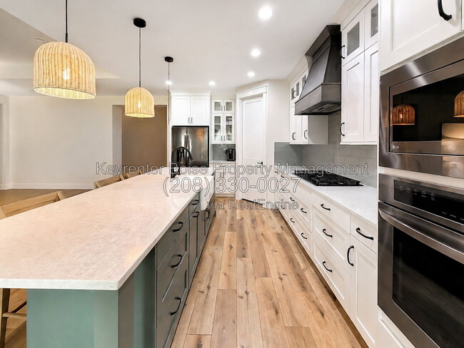 Building Photo - 9540 W Mirror Pond Dr