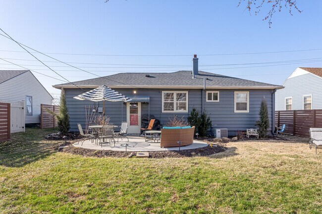 Building Photo - Beautiful Home In Underwood Park Neighborhood