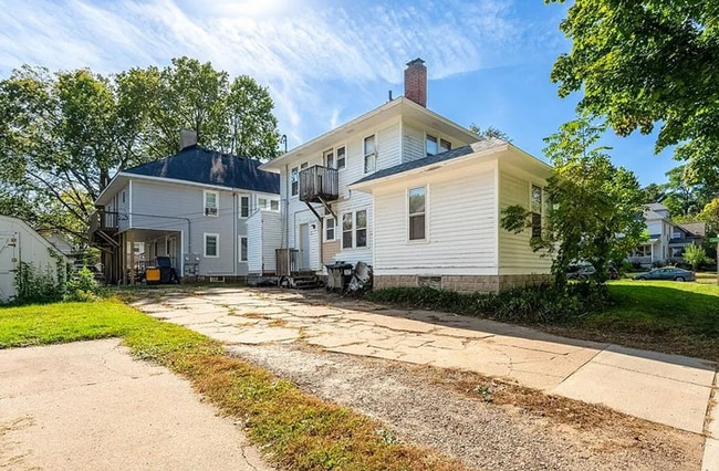 Building Photo - 521 2nd Ave