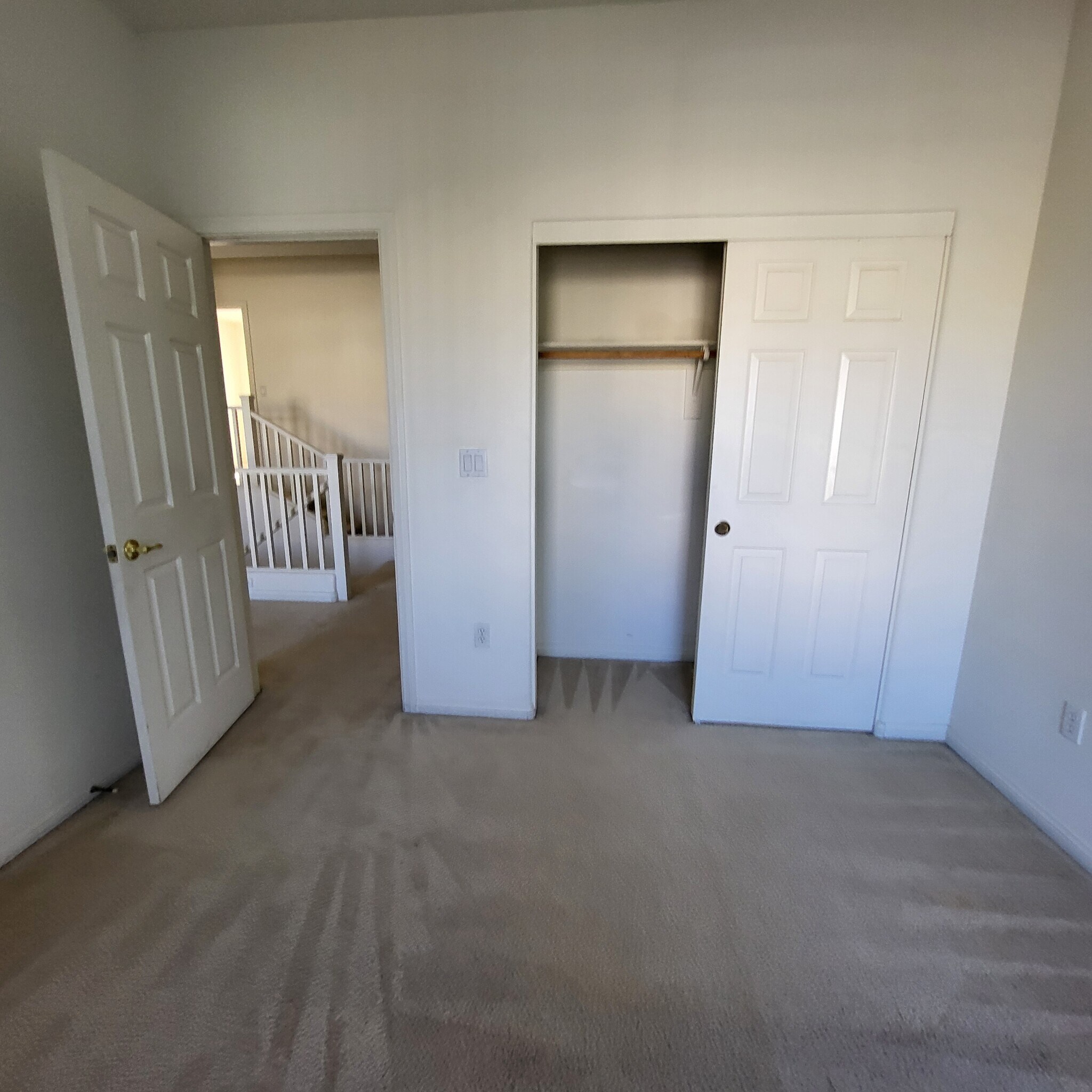 Building Photo - 211 Tayman Park Ave