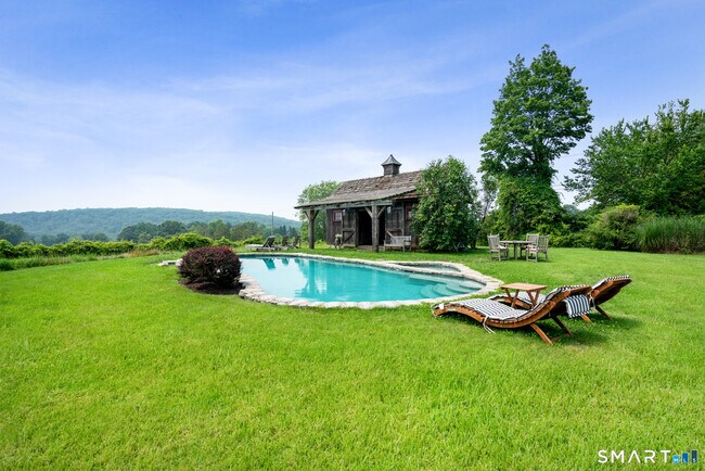 Building Photo - 35 Northrop St