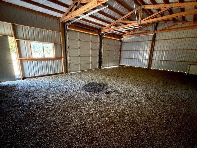 Building Photo - 27840 7 Mile Ln