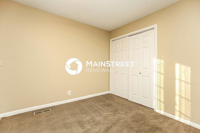Building Photo - 3 Bedroom Pet-Friendly Home in Antioch, TN with Main Street Renewal