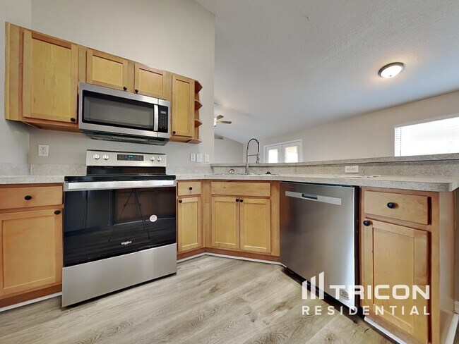 Building Photo - 13001 Fish Cove Dr