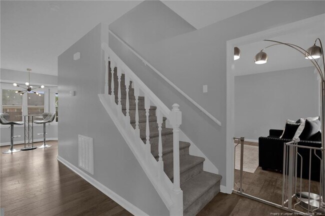 Building Photo - 7457 Avila Dr